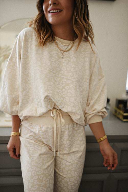 White Cheetah Print Cozy 2 Pices Loungewear Set